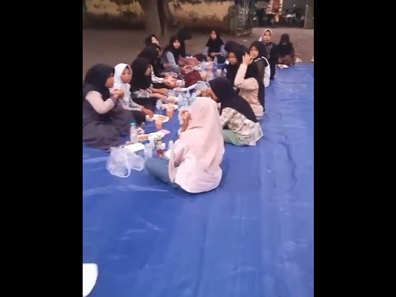 BUKA BERSAMA BERSAMA