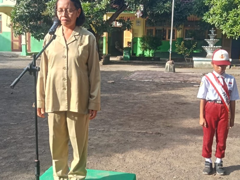 UPACARA SENIN 11 MEI 2026